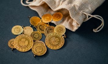 Gram altın 6 Bin 790 liraya yükseldi