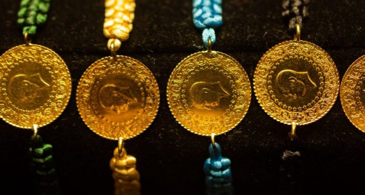 Gram altın haftaya düşüşle başladı: 5 bin 528 lira