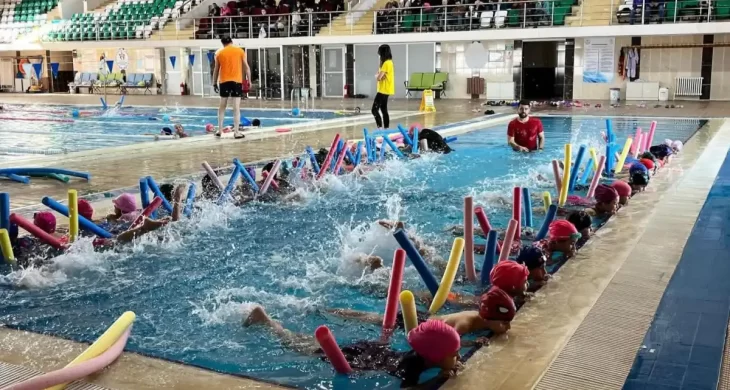 GSB Spor Okulları’nda yüzme antrenmanları tüm hızıyla sürüyor