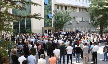 Prof. Dr. Lale Karabıyık, Uludağ Üniversitesi’nden uğurlandı