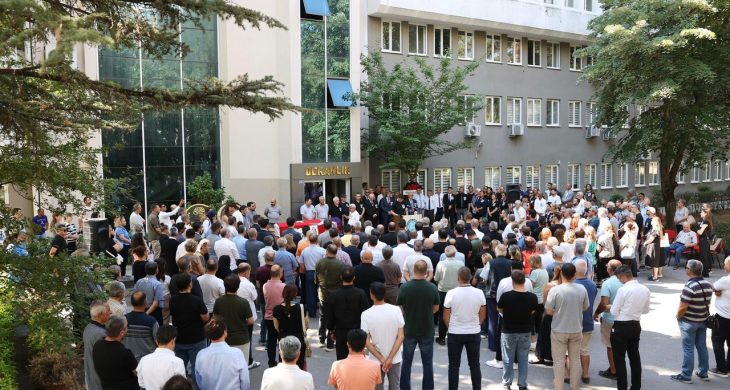 Prof. Dr. Lale Karabıyık, Uludağ Üniversitesi’nden uğurlandı