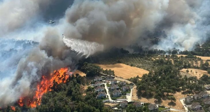 Çanakkale’de orman yangını: Üniversite yerleşkesi tahliye ediliyor