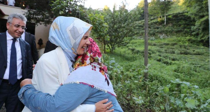 Bakan Göktaş Rize’de: Aile, sevgi ve kardeşliğin yanındayız