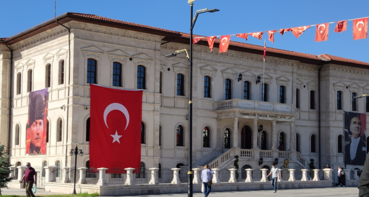 Başkan Hakan Bakar: Cumhuriyet meşalesi yolumuzu aydınlatmaktadır