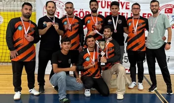 Halil Nacar: Bu gençler alkışlanır