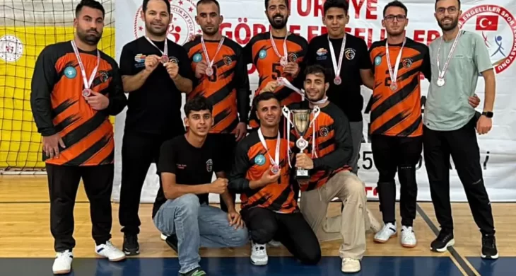 Halil Nacar: Bu gençler alkışlanır