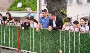 Giresun Belediyesi sahada vatandaşla buluşuyor