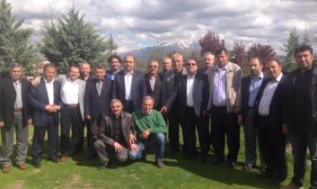 Ak Parti, Bahçesaray ve Kırımlı Mahallesini  Ziyaret etti