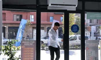 Hatay’da hayatın sesi yeniden yükseliyor: Esnaf kepenk açtı