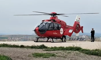 Hava ambulansı beyin kanaması geçiren vatandaş için havalandı
