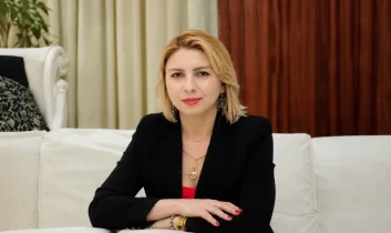 Hayat Aras, Azerbaycan müziğinin tarihini ve kültürel mirasını kaleme aldı