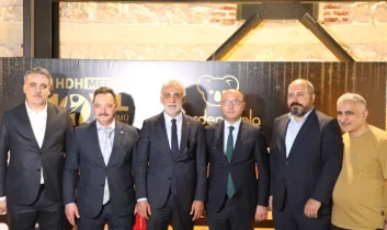 HDH Medya 10. yıl gala gecesinde başarılar ödüllendirildi