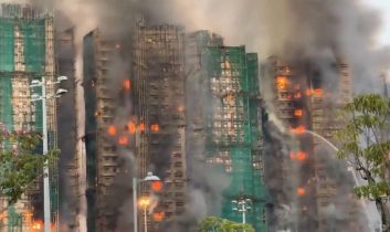 Hong Kong’da gökdelen yangını: 13 kişi hayatını kaybetti