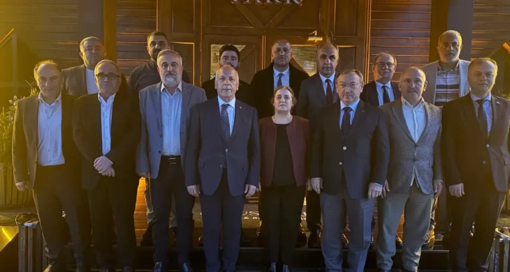 Hopa’da çayda kalite ve destekleme konuları ele alındı