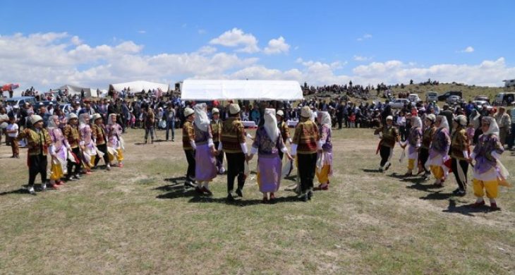 Çalmadık Kapı ve Girmedik Gönül Bırakmayacağız