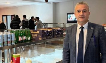 Kantinci esnafının umudu Okan Fırat