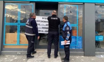 Serik’te tarihi geçmiş ürün satan zincir market mühürlendi