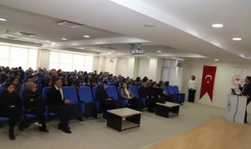 Burdur’da 165 kantin çalışanına hijyen eğitimi