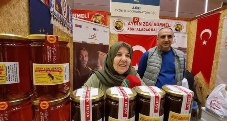 Ağrı’nın ilk kadın bal üreticisi hasadını başarıyla tamamladı