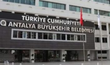 Antalya Büyükşehir Belediyesi’nde üst düzey gözaltılar