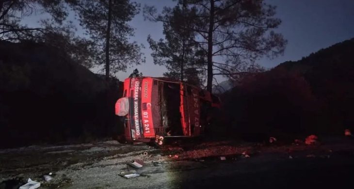 Serik Orman İşletme Müdürlüğü’ne bağlı arazöz kaza yaptı: 2 personel yaralı