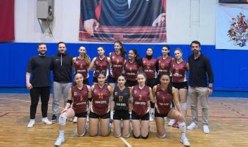 Isparta kadın voleybol takımı tarihi serüvenine başladı: Filede yeni heyecan