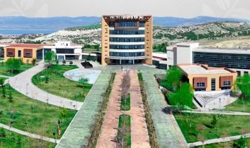 Makü’de taciz iddiasıyla görevden uzaklaştırıldı