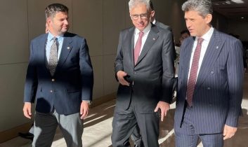 AK Parti İl Başkanı Çetin’den Sağlık Bakanı Memişoğlu’na ziyaret