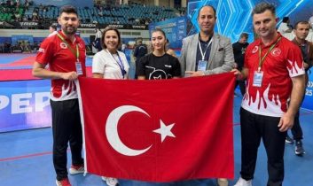 Korkuteli’li Rabia Özgen Dünya şampiyonu oldu