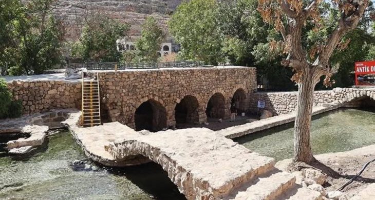 Mardin’de 1500 yıllık mozaik gün yüzüne çıktı