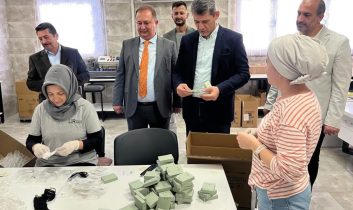 Başkan Çetin, sanayicilerle bir araya geldi