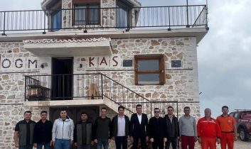 Kaş’ta Kaymakamdan yangın görevli personellere teşekkür ziyareti