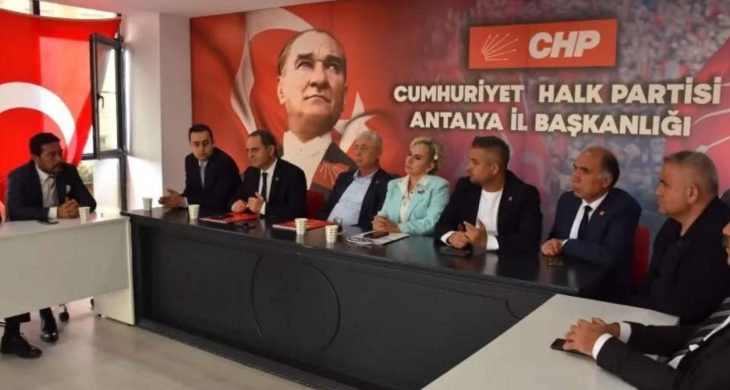 CHP heyeti Antalya’da belediyeleri denetleyecek!
