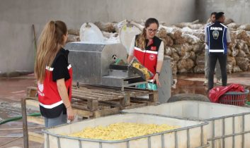 Aksu zabıtasından hızlı müdahale