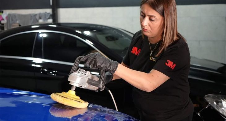 “Erkeklerin işine kadın dokunuşu: Antalya’nın usta boyacısı”