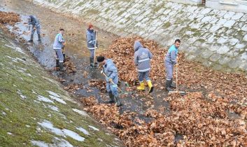 Çayboyu kanalı temizleniyor
