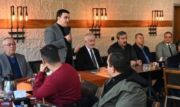 Halk otobüsü esnafından başkan’a: “Abimiz”