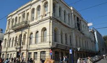 Van YYÜ’lü Dr. Ergin Sarı’dan tarihe ışık tutacak ‘Van Basın Müzesi’ önerisi!