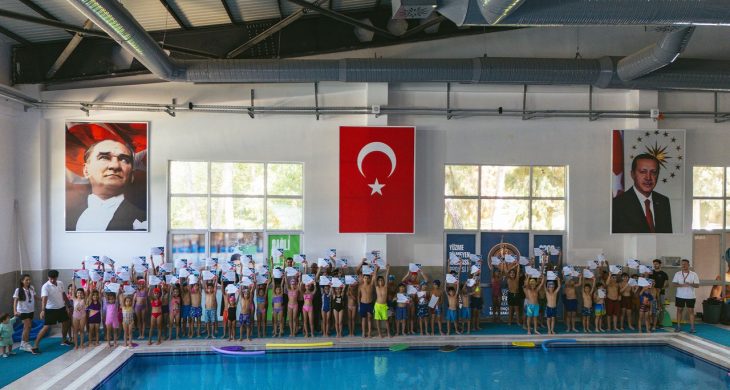 Aydın’da “Yüzme Bilmeyen Kalmasın” projesi tamamlandı: 500 kişi sertifika aldı