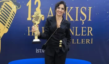 İş kadını Helin Akyıl’a “Yılın İş Kadını” ödülü verildi