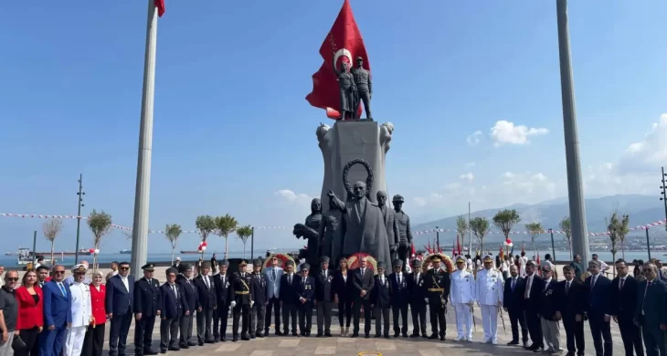 İskenderun’da Zafer Bayramı coşkusu