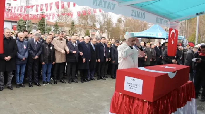 Isparta Şehidini uğurladı: Binbaşı Sinan Taştekin son yolculuğuna uğurlandı