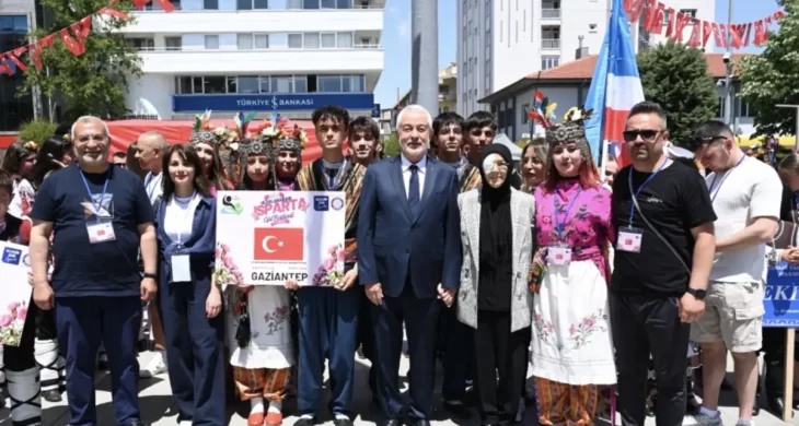 Isparta Uluslararası Gül Festivali başladı