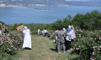 Isparta’da festival coşkusu Sorkuncak Köyü’nde devam etti