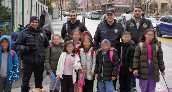 Isparta’da okul çevreleri didik didik arandı