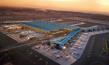 Her üç yolcudan ikisi İstanbul ve Antalya havalimanlarını tercih etti