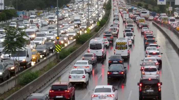 İstanbul’da bazı yollar geçici süreyle trafiğe kapatılacak
