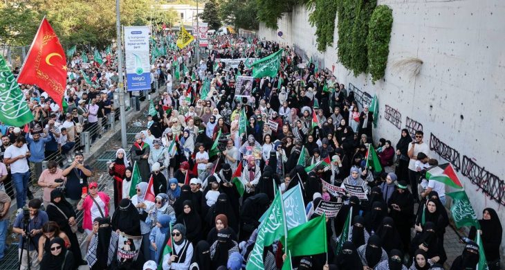 On binler Gazze’ye destek için ABD Konsolosluğuna yürüdü