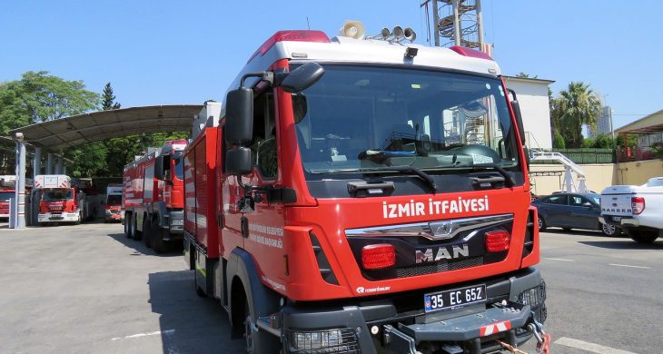 İzmir Buca’da orman yangını