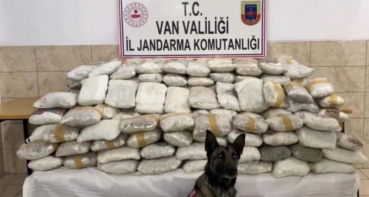Jandarmadan dev operasyon: 446 kilo uyuşturucu ele geçirildi